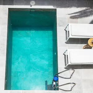 https://villa-ada.puertodelcarmen-hotels.org